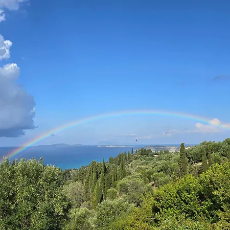 Villa Theia Et Theia