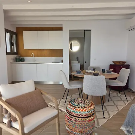 Villa Theia Et Theia *