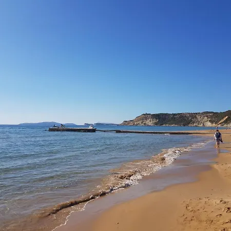 Theia Et Theia * Kavvadades