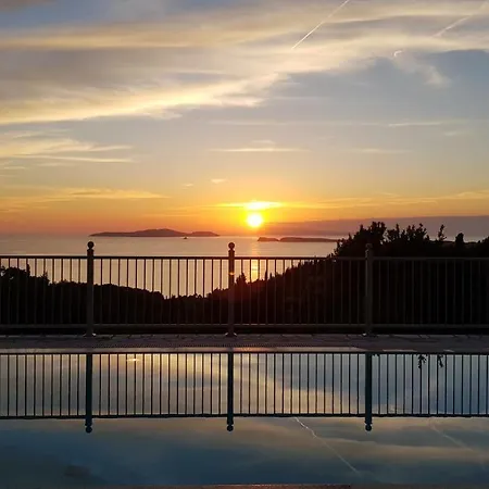 Theia Villa *