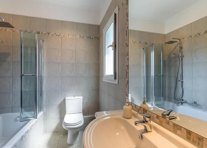 Theia Et Theia Вилла Kavvadades