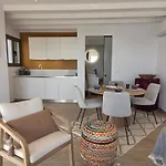 Villa Theia Et Theia *