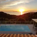 Theia Et Theia Villa *